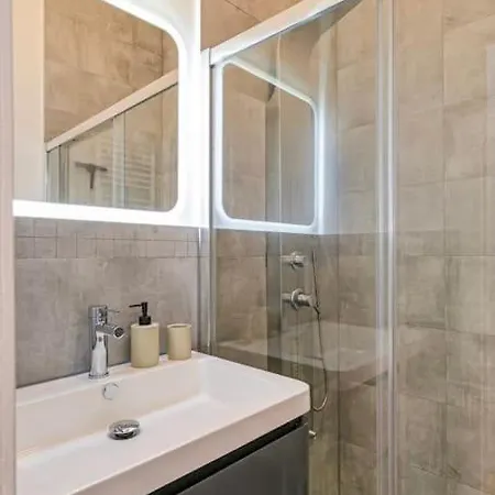 1-br Centre Haven With Patio *